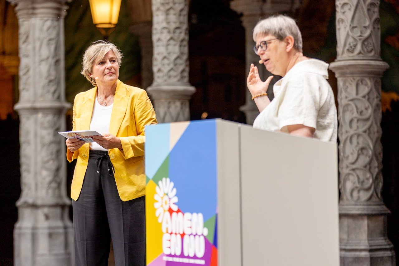 Zondag 31 mei - lezing, afsluiting en eucharistie